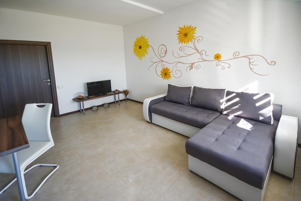 Apartments Bertetic Kanfanar Exterior photo